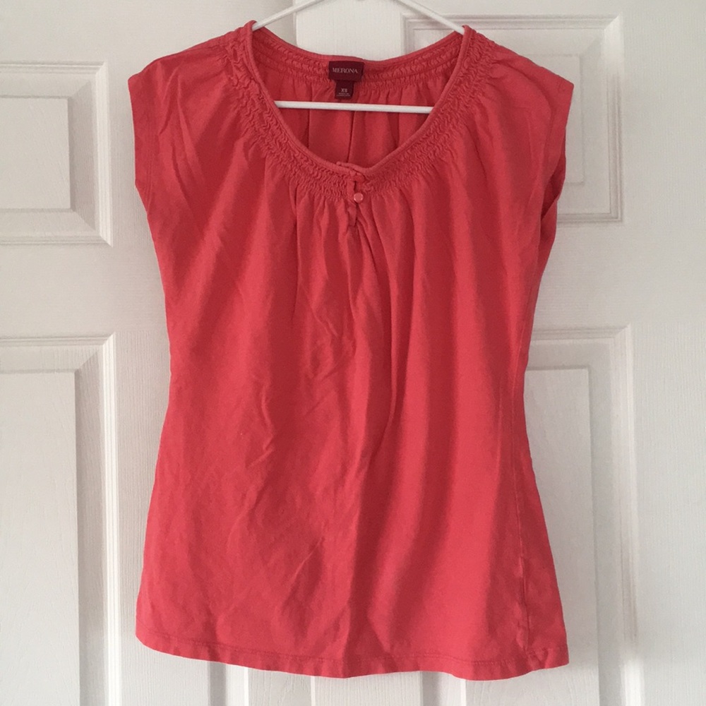 pink shirt